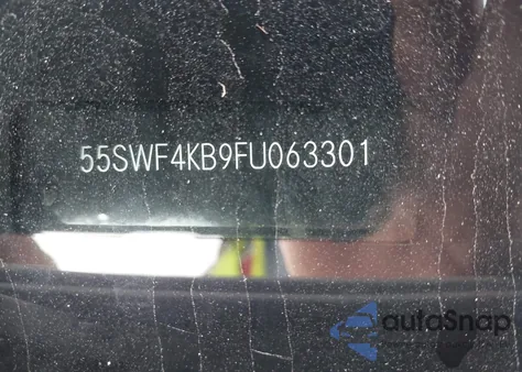 2015 Mercedes-Benz C 300 4Matic/Luxury 4Matic/Sport 4Matic z USA, uszkodzony, nr VIN 55SWF4KB9FU063301